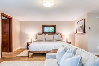 1241 Birchmont Beach Rd NE in Bemidji, MN - Building Photo - Building Photo