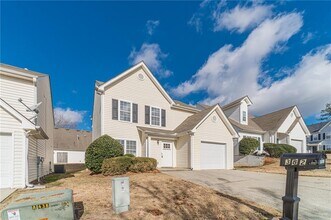382 Village Knoll Dr SE in Lawrenceville, GA - Building Photo - Building Photo