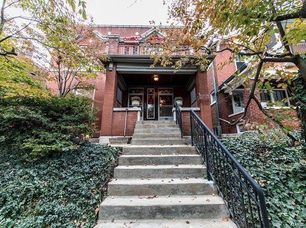 property at 4507 S Grand Blvd