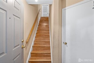 199 Prestwick Way in Edison, NJ - Building Photo - Building Photo