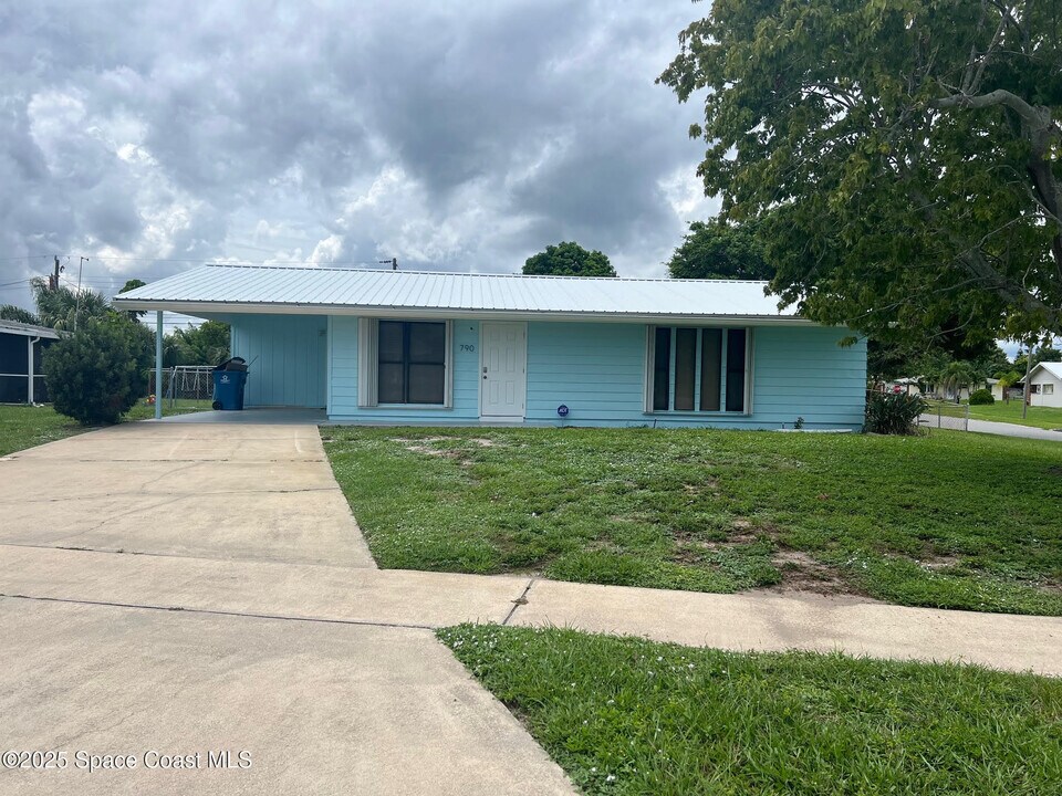 790 Badger Dr NE in Palm Bay, FL - Building Photo
