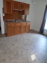 1314 17th Ave, Unit 2 in Monroe, WI - Building Photo - Building Photo