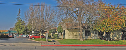 The Meadows in Visalia, CA - Building Photo - Building Photo