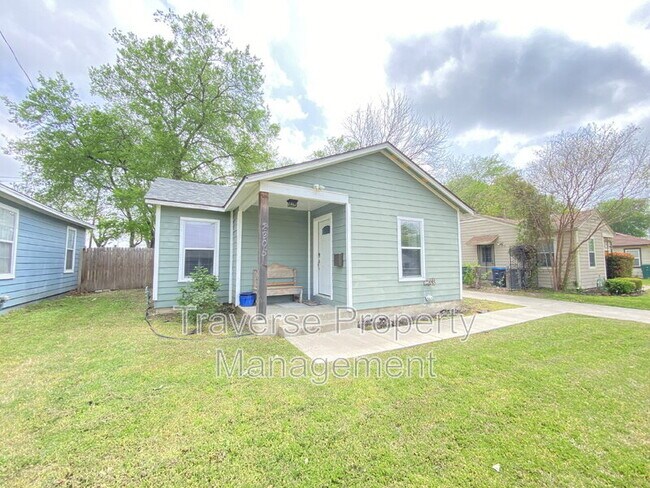 property at 2905 S Hills Ave