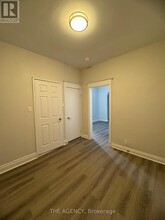 133-133 John St S in Hamilton, ON - Building Photo - Building Photo