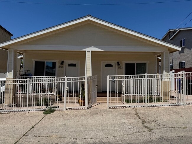 2123 Ocean View Blvd in San Diego, CA - Building Photo - Building Photo