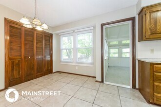 5016 S Kendall Dr in Independence, MO - Building Photo - Building Photo