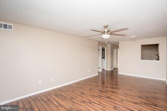 10014 Beacon Hill Dr in Southampton, PA - Building Photo - Building Photo