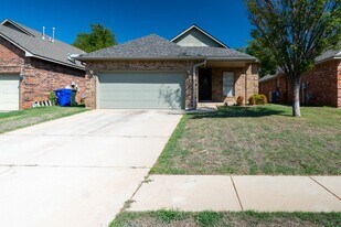 1301 Cedar Creek Dr in Norman, OK - Building Photo