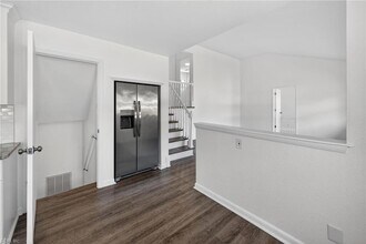 1013 Sherry Ave in Virginia Beach, VA - Building Photo - Building Photo