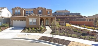 499 Russell Way in Marina, CA - Building Photo