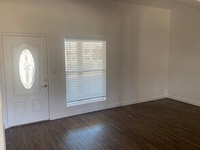 9627 N 56th Ave in Glendale, AZ - Building Photo - Building Photo