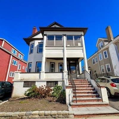 24 Clyde Rd, Unit 3 in Watertown, MA - Foto de edificio - Building Photo