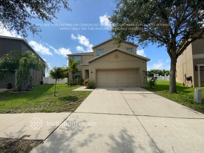 property at 1812 Oak Pond St