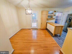 13654 Palmetto Cir in Germantown, MD - Building Photo - Building Photo