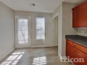 225 Lossie Ln in Mcdonough, GA - Building Photo - Building Photo