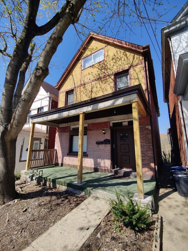 property at 804 Southern Ave