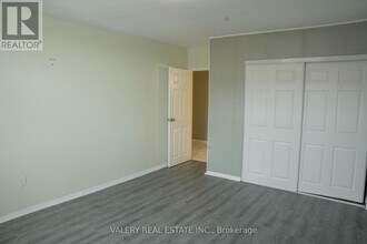 2245 Eglinton Ave E in Toronto, ON - Building Photo - Building Photo