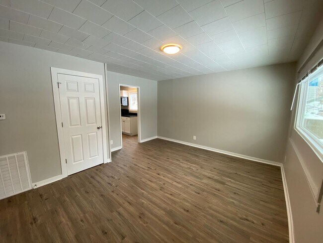 2233 N 39th St in Omaha, NE - Building Photo - Building Photo