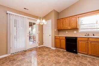 274 Glendale Ct in Avon, IN - Building Photo - Building Photo