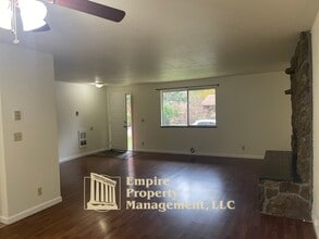 87810 Norman Ave in Veneta, OR - Building Photo - Building Photo