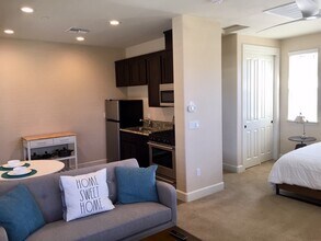 1119 Channing Way, Unit A in Napa, CA - Building Photo - Building Photo