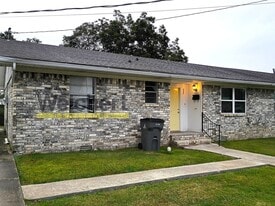 907 S 7th St in Paragould, AR - Building Photo