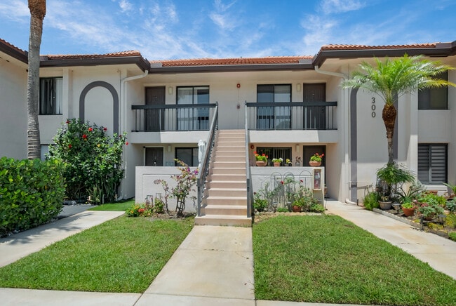 property at 300 E Club Cir