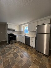 56 Hall St in Manchester, NH - Building Photo - Building Photo