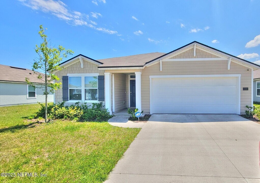 121 Aveiro Wy in St. Augustine, FL - Building Photo