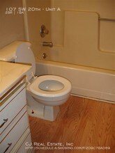 107 SW 20th St in Oak Grove, MO - Building Photo - Building Photo