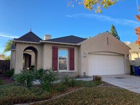 4127 Sunny Ln in Turlock, CA - Building Photo