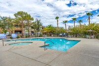 Pinehurst Condominiums in Las Vegas, NV - Foto de edificio - Interior Photo