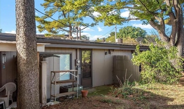 6600 6th Street Frontage Rd E, Unit #206 in Springfield, IL - Foto de edificio - Building Photo