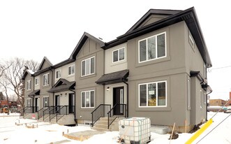 11001 107th St NW in Edmonton, AB - Building Photo