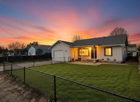 347 Joseph Rd in Manteca, CA - Building Photo