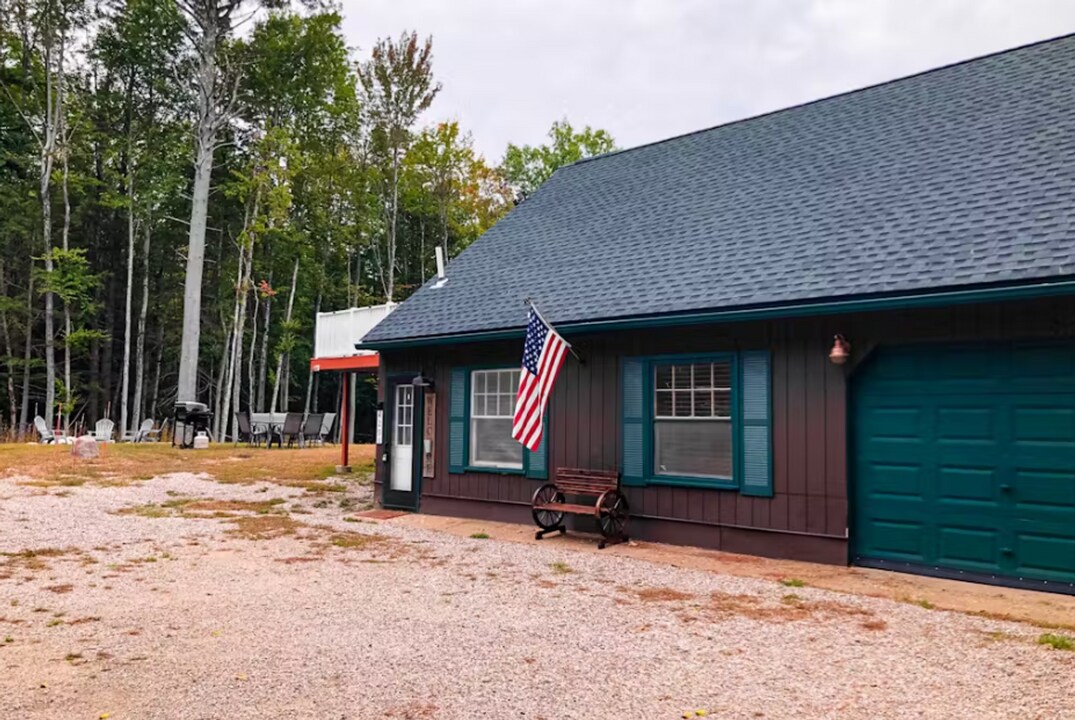 429 Long Island Rd-Unit -B in Moultonborough, NH - Building Photo