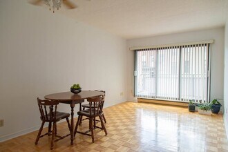 4455 Saint-Urbain Rue in Montréal, QC - Building Photo - Building Photo