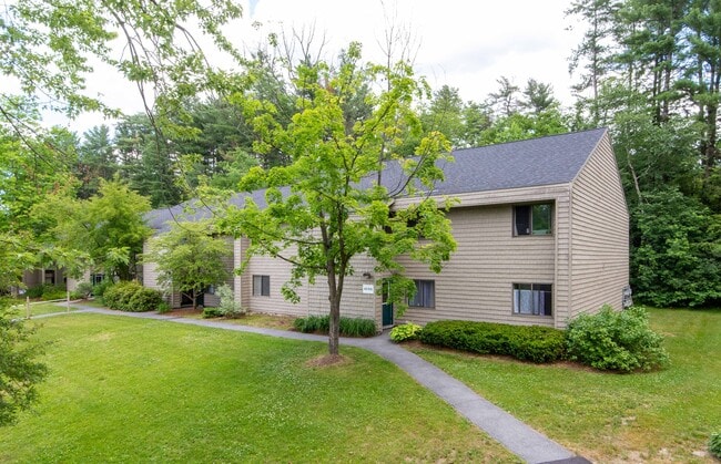 property at 61 Hawthorne Cir