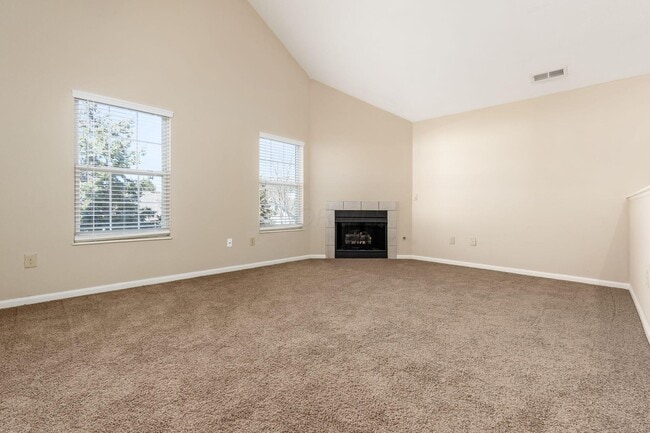 5066 Stratford Pine Ln in Dublin, OH - Building Photo - Building Photo