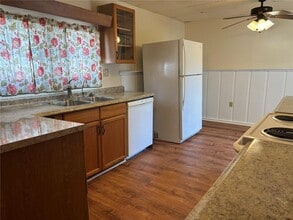 128 2nd Ave SW in Largo, FL - Building Photo - Building Photo