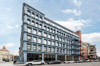 138 Broadway in Brooklyn, NY - Foto de edificio - Building Photo