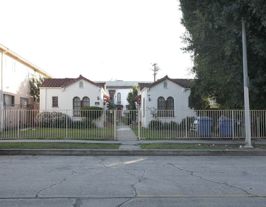 946- 948-3/4 Wilcox Ave. in Los Angeles, CA - Building Photo