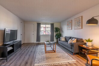 Gateway Village in Springfield, OR - Foto de edificio - Interior Photo