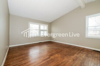 6101 E 148th Ter in Grandview, MO - Building Photo - Building Photo