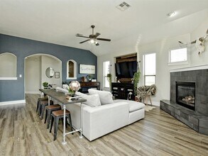 214 Rivulet Ln in Lakeway, TX - Building Photo - Building Photo