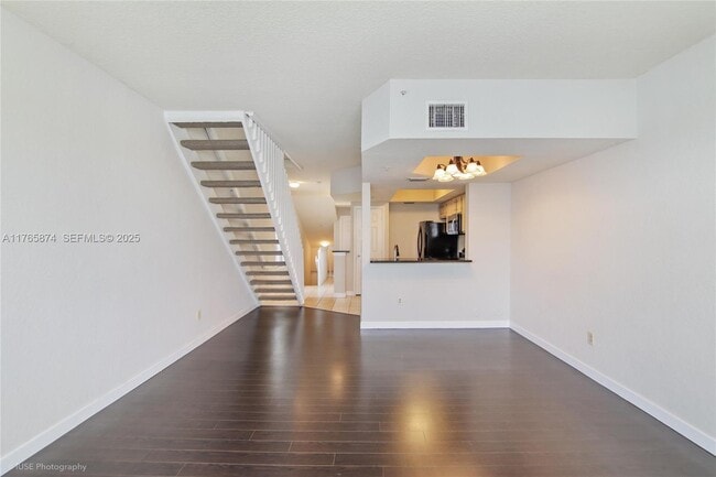 745 SW 148th Ave in Davie, FL - Building Photo - Building Photo