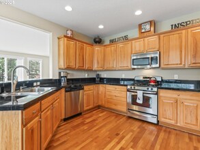 29681 SE Sunview Ln in Estacada, OR - Building Photo - Building Photo