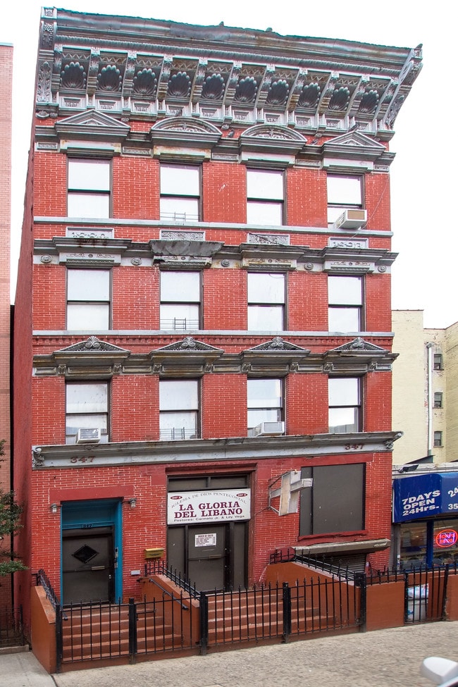 347 E 105th St in New York, NY - Building Photo - Building Photo