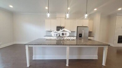 601 Alexander Hills in Decatur, GA - Building Photo - Building Photo